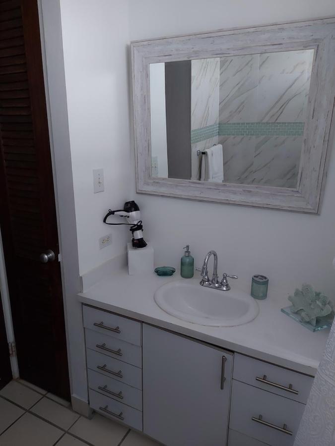 Condado San Juan Prime Location 5Minswalk To Beach Extérieur photo